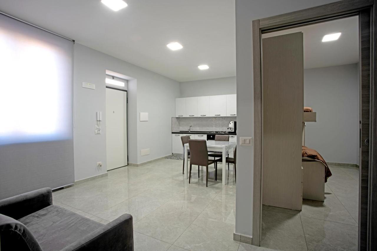 Giovi'S Apartments Castellammare di Stabia Exterior foto