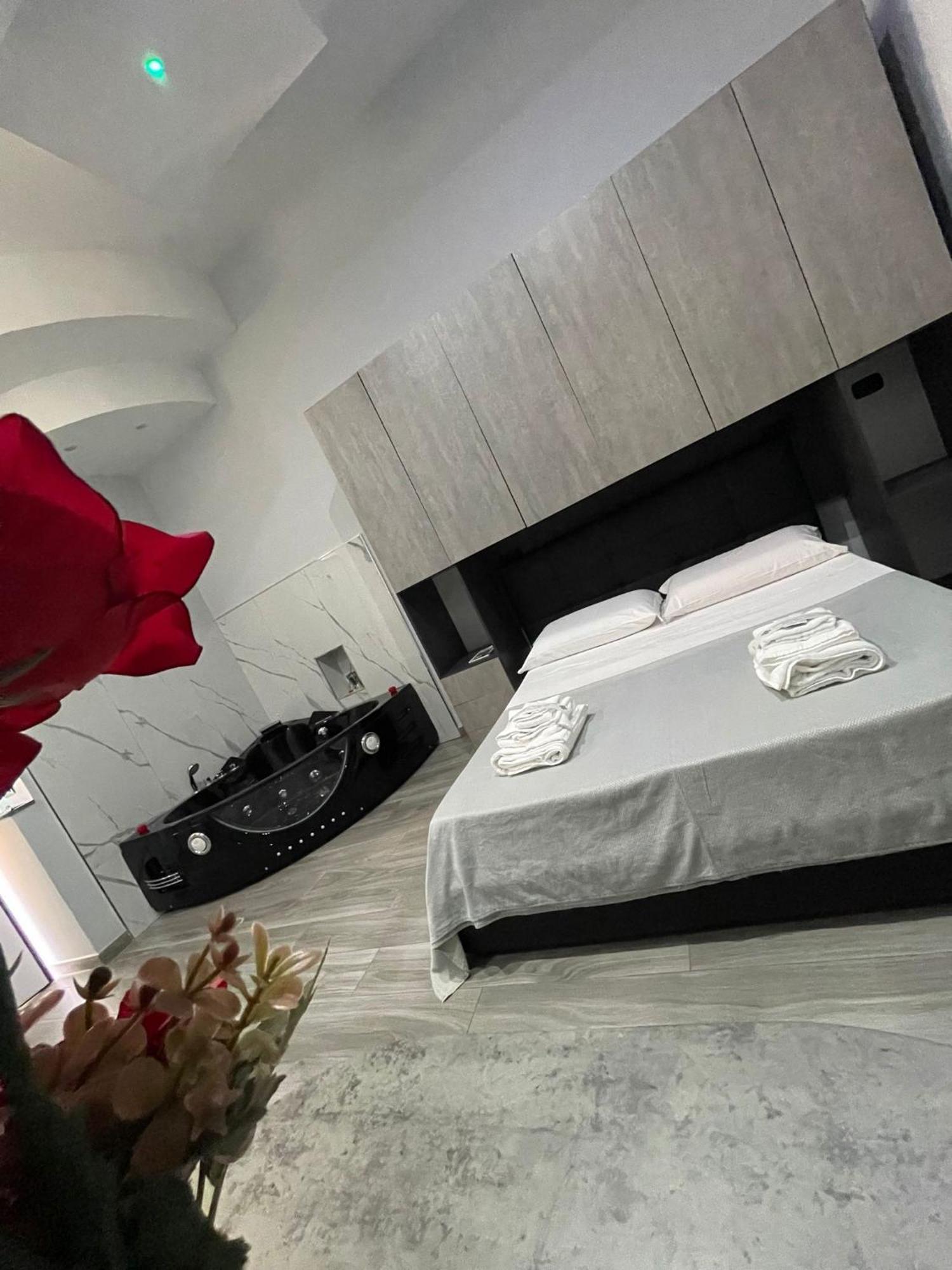 Giovi'S Apartments Castellammare di Stabia Exterior foto